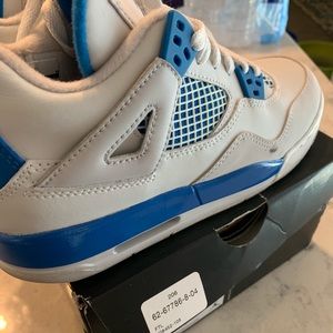 Air Jordan IV Blue/White Youth 4.5 or Women 5W
